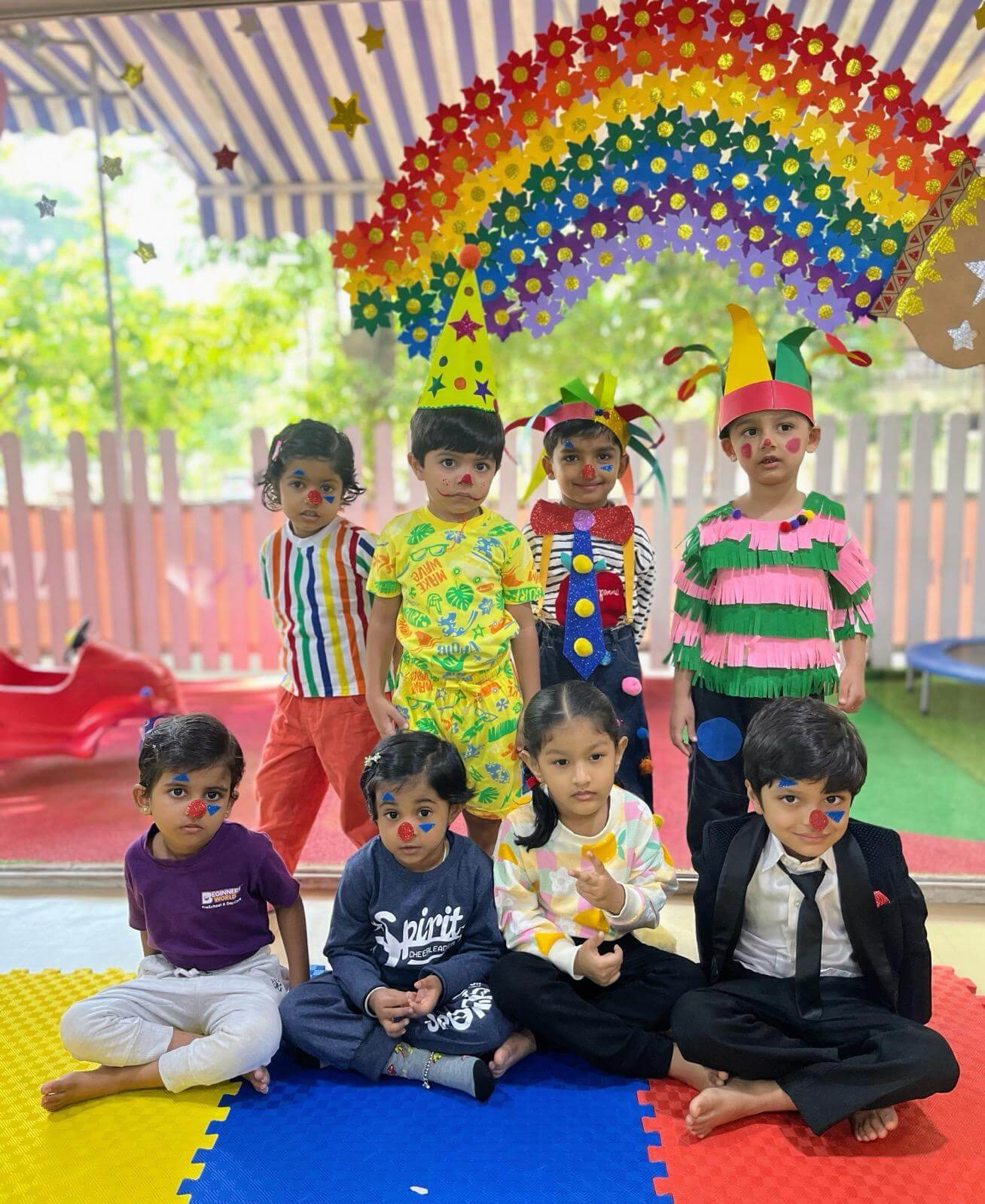 Preschool teacher addressing parents’ questions and concerns – Beginners World