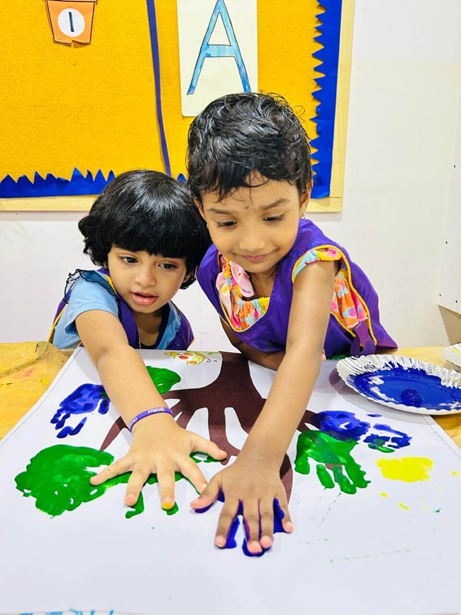 Preschool classroom encouraging creativity | Beginners World